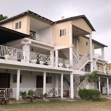 Starlight Chalet & Health Spa Spa Spring Exterior foto